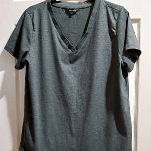 Amaryllis grey tshirt